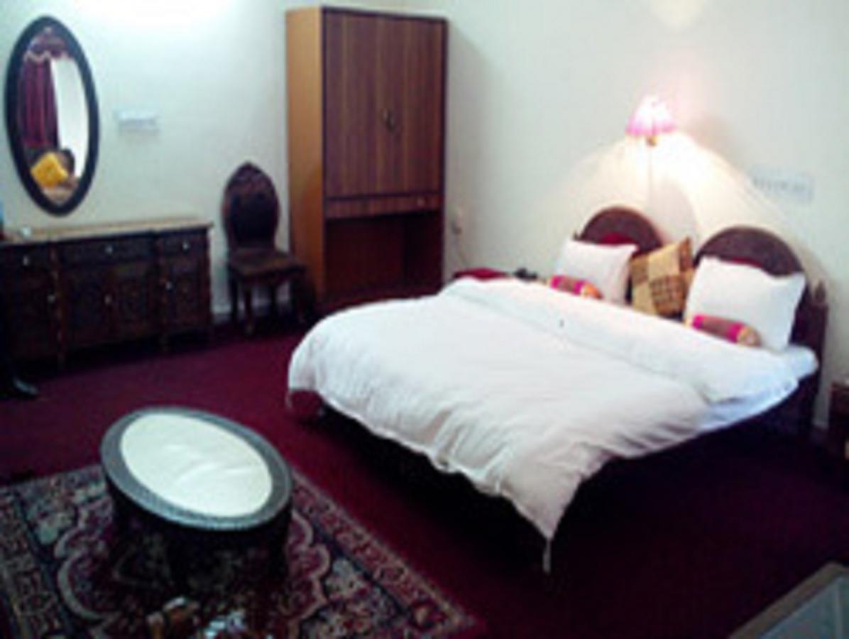 Hotel Padmini Chittorgarh エクステリア 写真